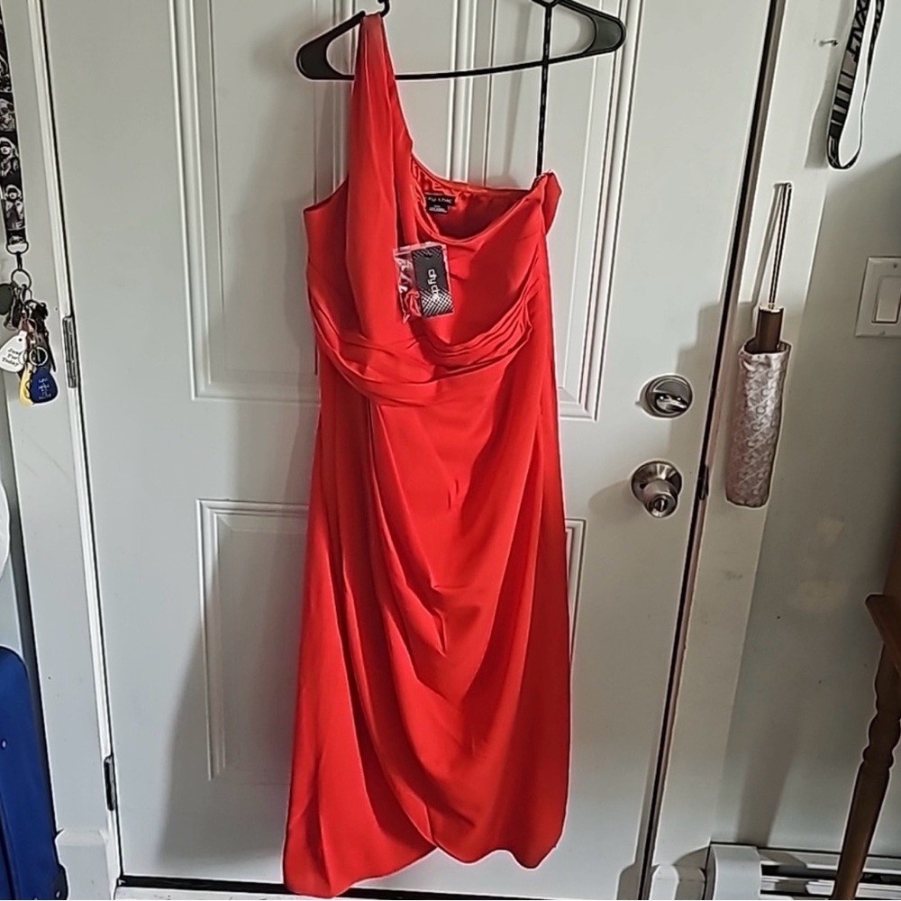 Size 16 plus for women, brand new bright orangy red dress
